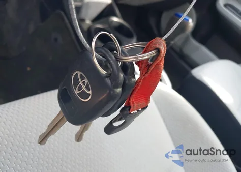 2013 Toyota Prius C One из США, поврежденный, VIN JTDKDTB36D1058619